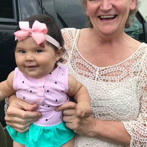 Meet your Posher, Lorie